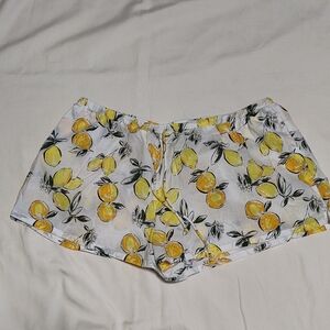 Lemon Print Women's Shorts